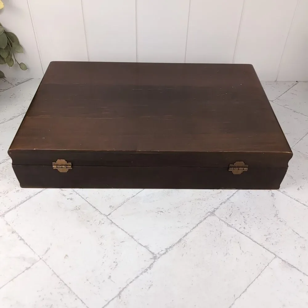 Vintage Oneida Prestige BORDEAUX 1945 Silverplate 50 Pieces + Storage Box